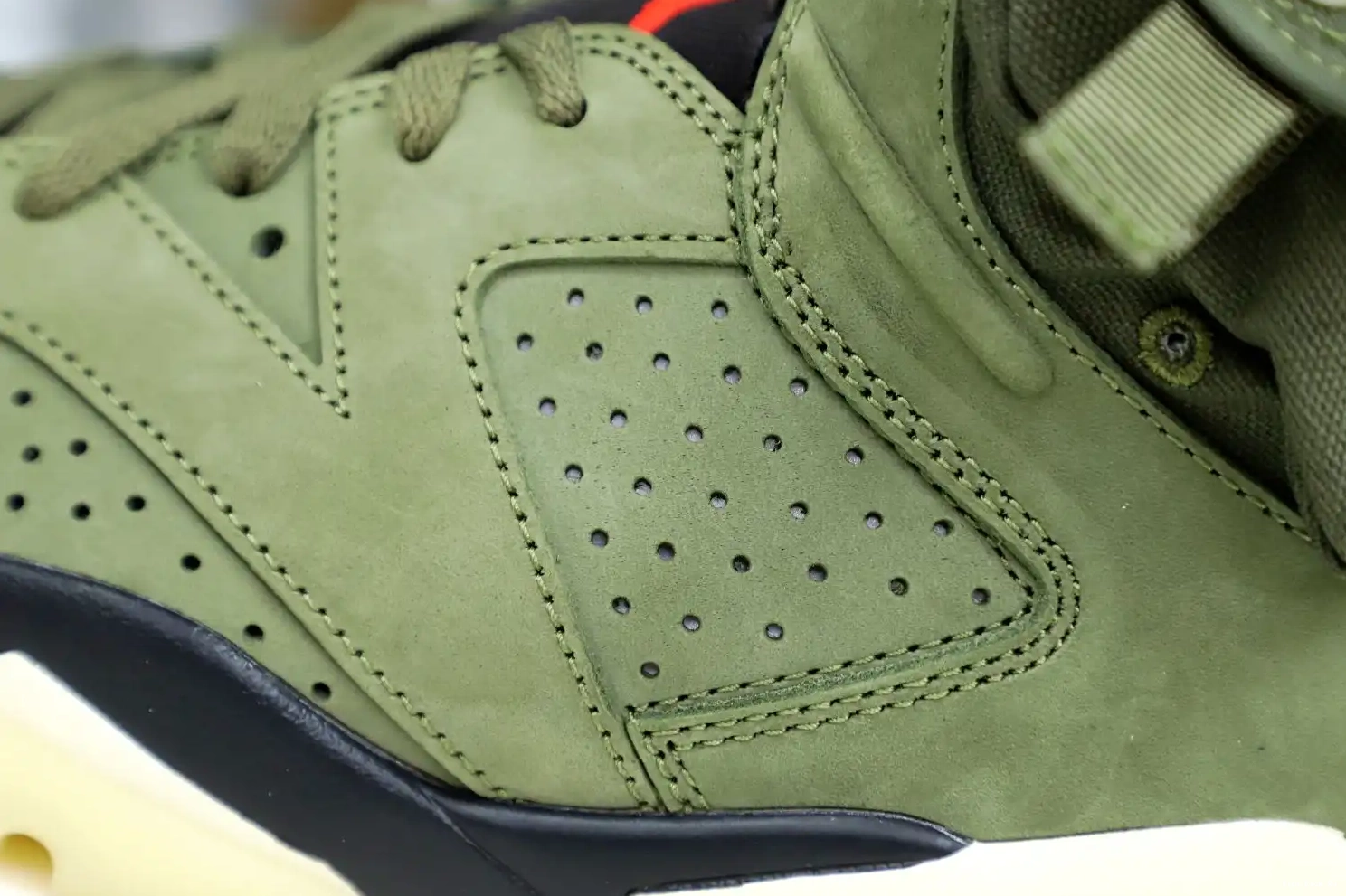 AIR SCOTT TRAVIS 'OLIVE' RETRO Kimikick JORDAN 6 X 0706